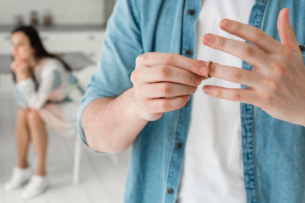 Detective Agencies Saved Clients from Toxic Marriage